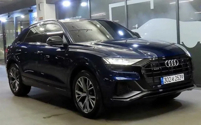 Q8 55 TFSI 콰트로 프리미엄
